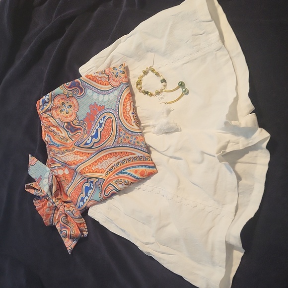 Paisley one shoulder shorts outfit - Picture 1 of 5